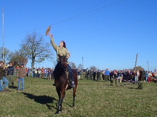 DSC03655.JPG - Hubertovou jízdou se minulou sobotu loučili na Rejvízu s letní sezónou. Podrobnosti najdete v aktuálním vydání Jesenického týdeníku. 