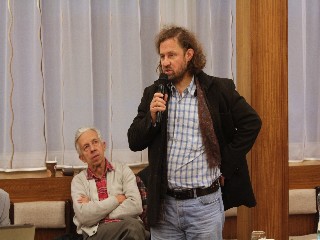 JT48.jpg - Docent Bohumil Šťastný nezakrýval své zklamání z vývoje situace kolem jesenického akvaparku. FOTO (alf)