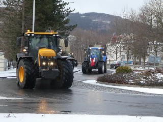 JT03TitulA.jpg - Spanilá jízda jesenických zemědělců za spravedlnost.