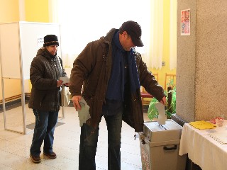 JT03.JPG - Volební účast v Žulové jen lehce převýšila průměr v jesenickém okrese. I zde však s přehledem získal nejvíc hlasů Miloš Zeman FOTO(alf)